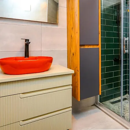 Apartment Vibrant Flat 500 M To Uskudar Ferry Station Istanbul