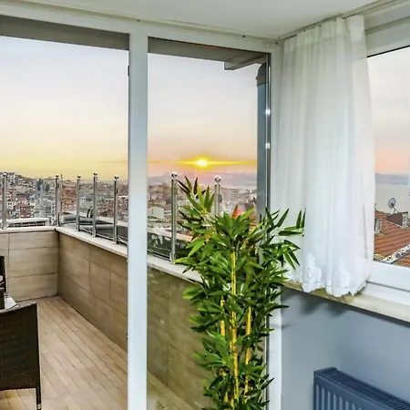 Apartment Vibrant Flat 500 M To Uskudar Ferry Station