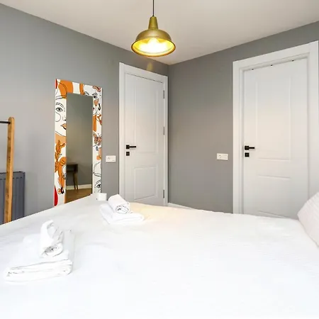 شقة Vibrant Flat 500 M To Uskudar Ferry Station اسطنبول