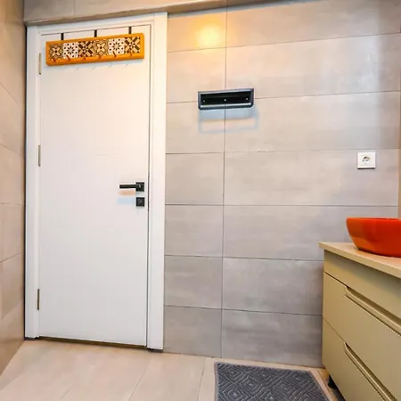 شقة Vibrant Flat 500 M To Uskudar Ferry Station اسطنبول